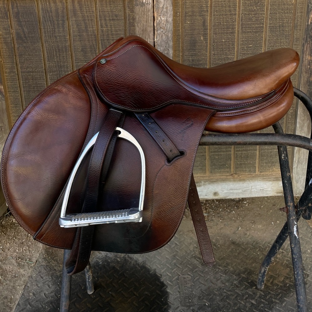 Antares Jumping Saddle!